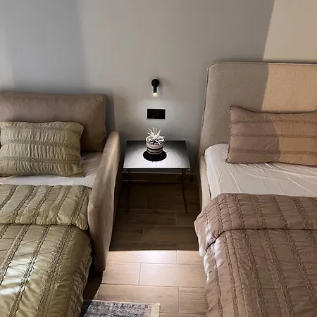 Bici Elegant Luxury Vollga Apartment