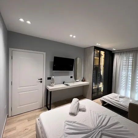 Bici Elegant Luxury Vollga Apartment